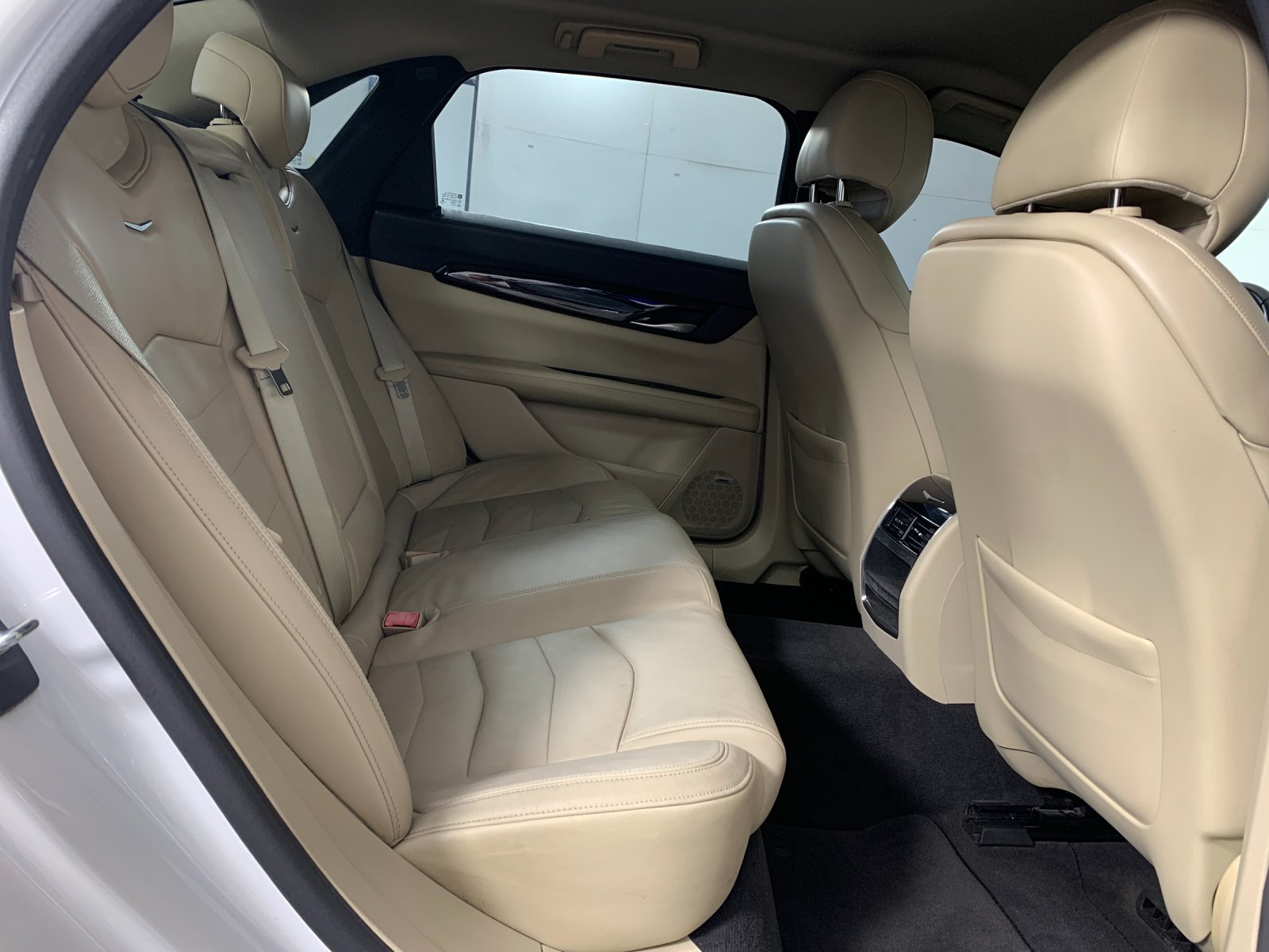 Used 2018 Cadillac CT6 2.0T RWD image 34