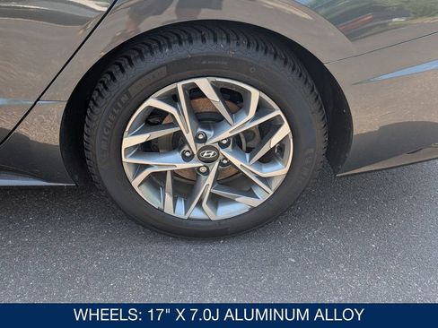 Certified 2022 Hyundai Sonata SEL w/ Preferred Accessory Package FWD image 10