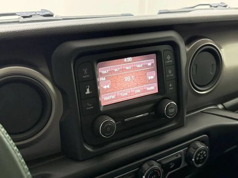 Used 2020 Jeep Wrangler Sport AWD/4WD image 21