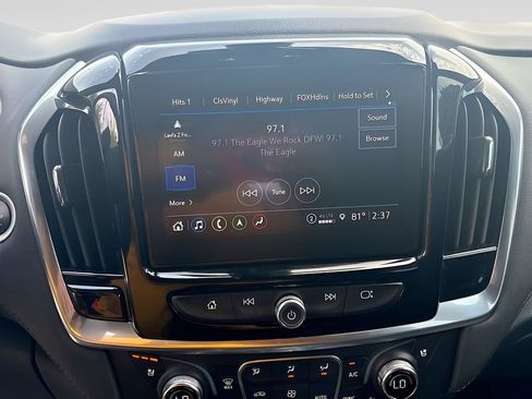 Used 2023 Chevrolet Traverse High Country w/ LPO, Floor Liner Package FWD image 15