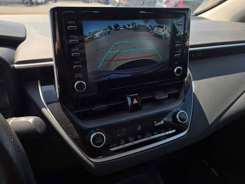 Certified 2020 Toyota Corolla LE FWD image 28