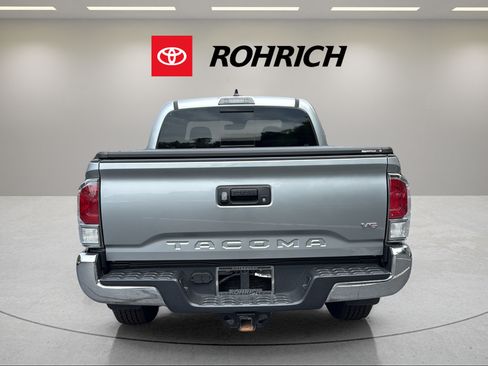 Used 2023 Toyota Tacoma TRD Off-Road AWD/4WD image 8