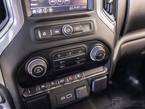 Used 2022 Chevrolet Silverado 1500 Custom w/ LPO, Dark Essentials Package AWD/4WD image 27