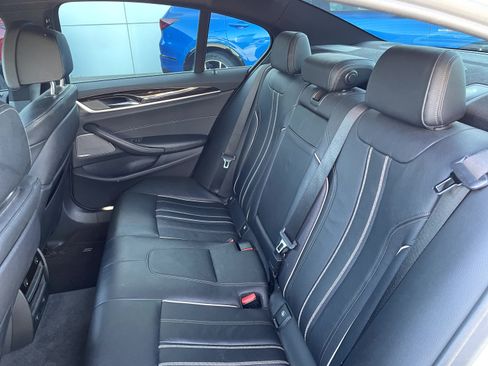 Used 2019 BMW 530i xDrive w/ Premium Package AWD/4WD image 8