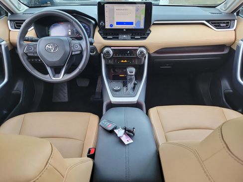 Used 2025 Toyota RAV4 Limited image 14