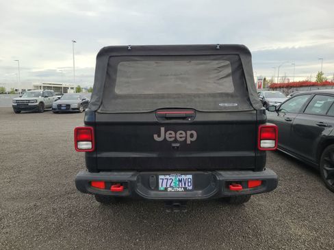 Used 2021 Jeep Gladiator Rubicon w/ Cold Weather Group image 4