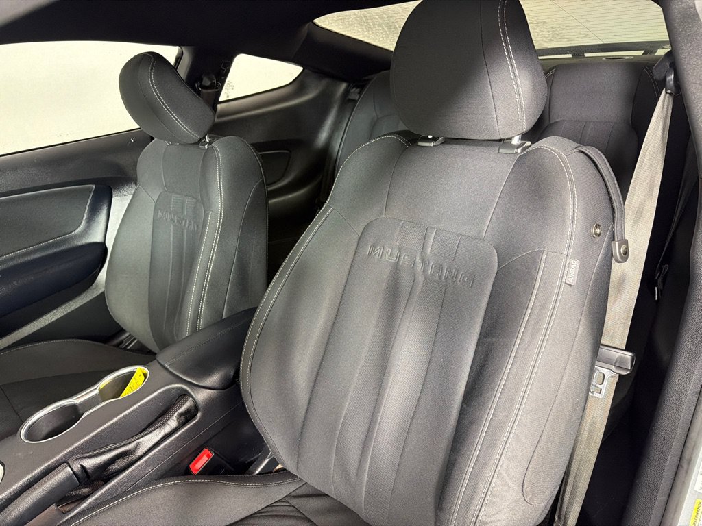 Used 2020 Ford Mustang Coupe RWD image 13