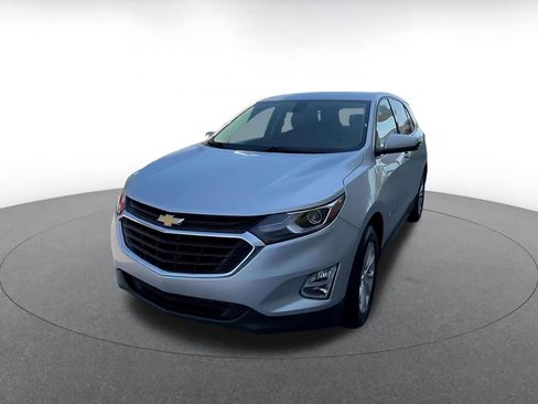 Used 2020 Chevrolet Equinox LT w/ Driver Convenience Package FWD image 7
