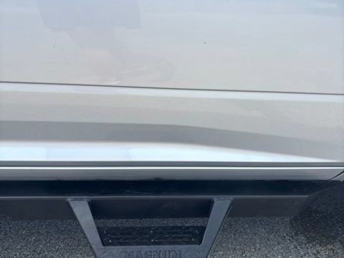 Used 2018 RAM 2500 Tradesman w/ Chrome Appearance Group AWD/4WD image 6