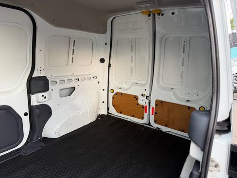 Used 2010 Ford Transit Connect XL FWD image 13