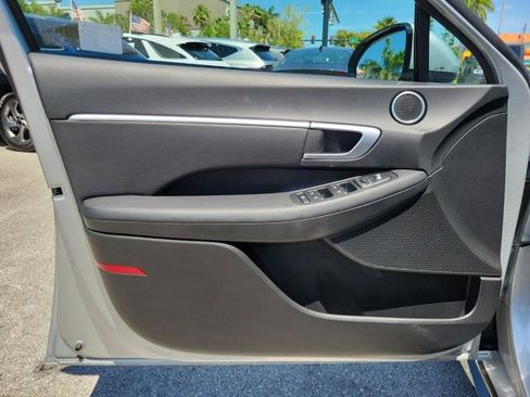 Certified 2025 Hyundai Sonata SEL FWD image 16