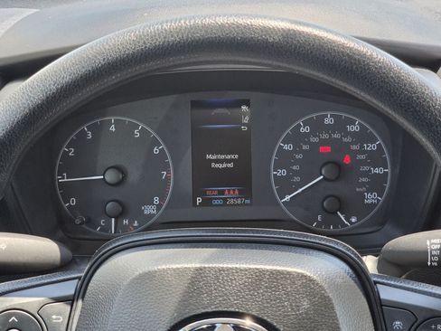 Used 2025 Toyota Corolla LE FWD image 16