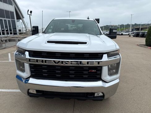 Used 2023 Chevrolet Silverado 2500 LT w/ Convenience Package AWD/4WD image 2