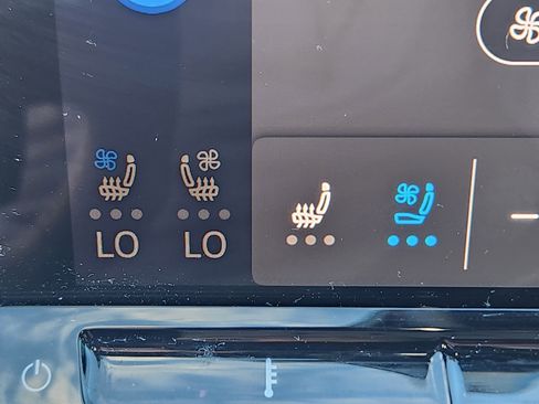 Used 2024 Volkswagen Golf R image 16