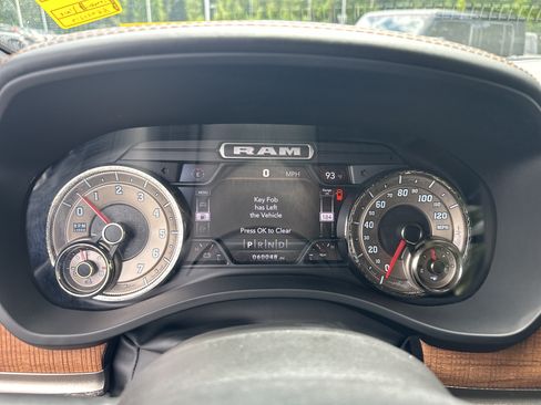 Used 2022 RAM 1500 Limited AWD/4WD image 29