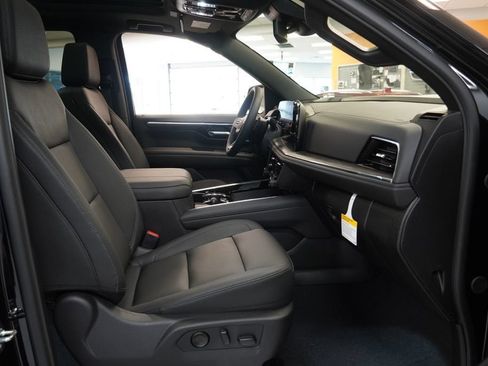 New 2026 Chevrolet Tahoe Z71 w/ Comfort Package AWD/4WD image 40