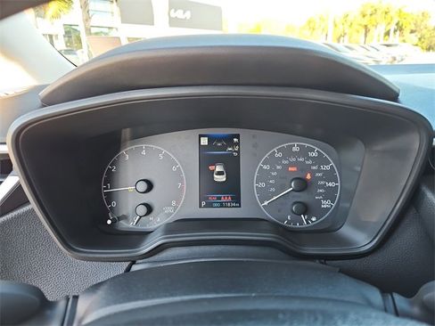 Used 2025 Toyota Corolla LE image 18