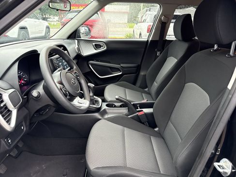 Used 2021 Kia Soul LX FWD image 9
