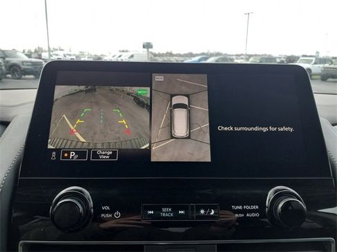 Used 2024 Nissan Armada Platinum w/ Captain's Chairs Package image 21