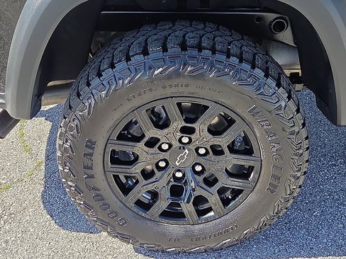 Certified 2025 Chevrolet Colorado Trail Boss image 7