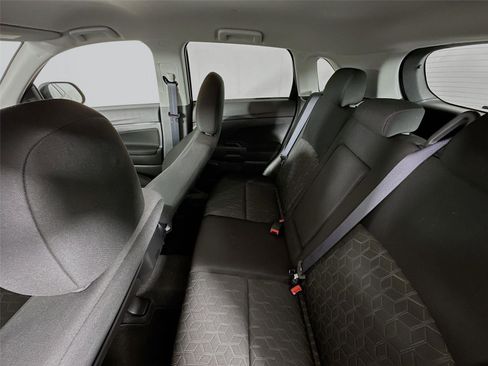 Used 2025 Mitsubishi Outlander Sport ES image 11