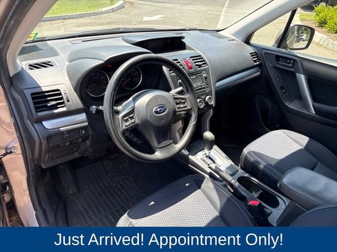 Used 2015 Subaru Forester 2.5i Premium w/ All-Weather Package AWD/4WD image 8
