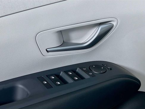 New 2026 Hyundai Tucson SEL image 18