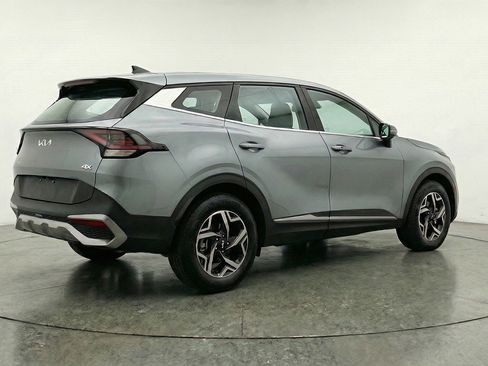 Used 2025 Kia Sportage LX image 7