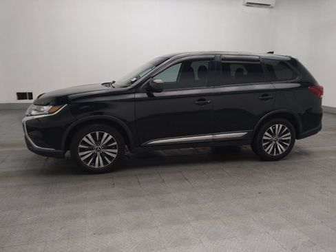 Used 2020 Mitsubishi Outlander ES FWD image 2
