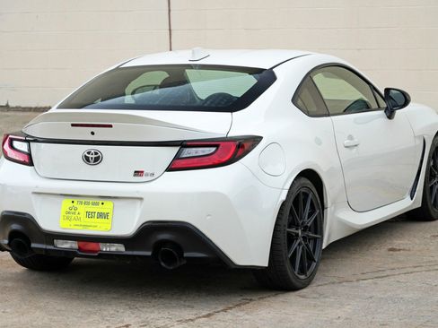 Used 2023 Toyota GR86 Premium w/ ALL Weather Mat Package (TMS) RWD image 44