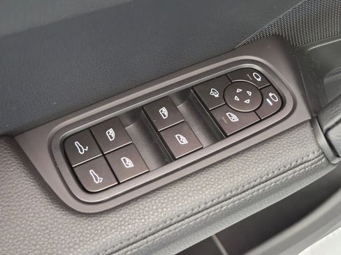 Certified 2026 Porsche Cayenne Coupe image 15