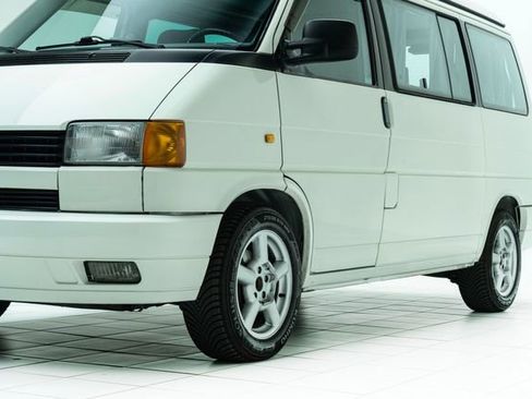 Used 1993 Volkswagen Eurovan MV image 9