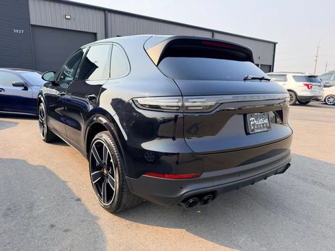 Used 2019 Porsche Cayenne AWD/4WD image 7