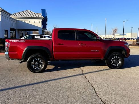 Used 2021 Toyota Tacoma TRD Off-Road image 8