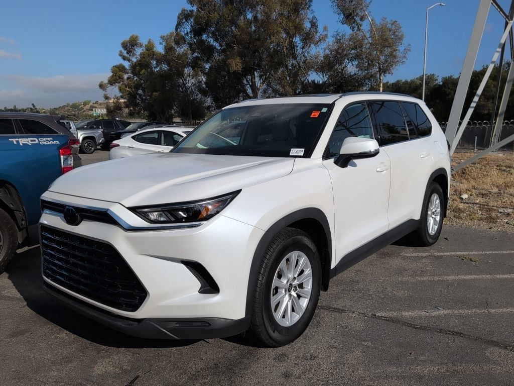Certified 2025 Toyota Grand Highlander FWD image 1