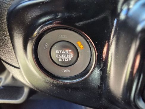 Certified 2022 Jeep Wrangler Unlimited Rubicon w/ Xtreme Recon 35" Tire Package image 15