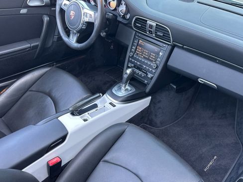 Used 2011 Porsche 911 Turbo AWD/4WD image 18