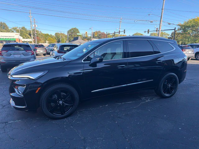 Certified 2024 Buick Enclave Essence w/ Sport Touring Edition AWD/4WD image 3