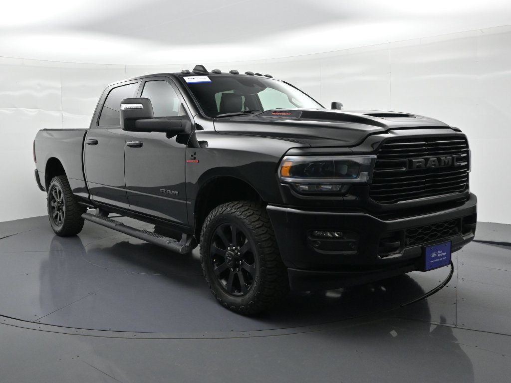 Used 2024 RAM 2500 Laramie w/ Night Edition AWD/4WD image 4