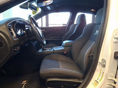 Used 2019 Dodge Charger Scat Pack w/ Driver Confidence Group image 22