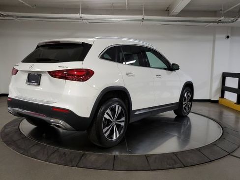 Used 2025 Mercedes-Benz GLA 250 4MATIC image 8