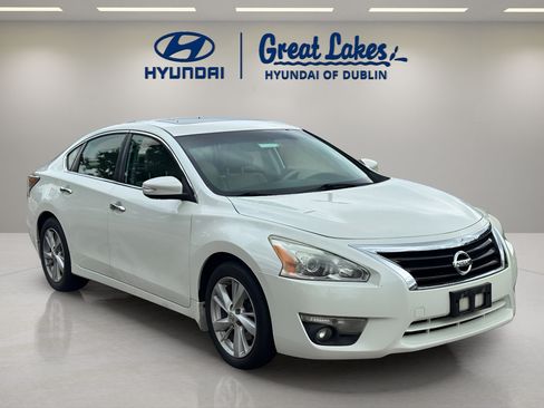 Used 2015 Nissan Altima 2.5 SL w/ Moonroof Package FWD image 7