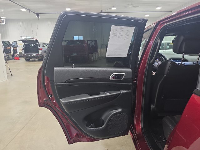 Used 2022 Jeep Grand Cherokee Laredo X AWD/4WD image 27