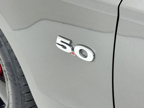 Used 2013 Ford Mustang GT Premium RWD image 30
