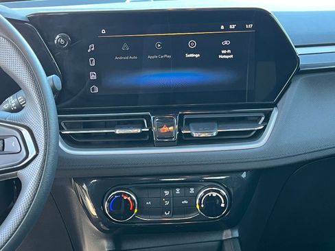 Used 2025 Chevrolet TrailBlazer LT image 21