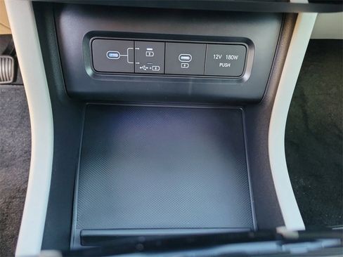 New 2026 Hyundai Tucson Limited image 39