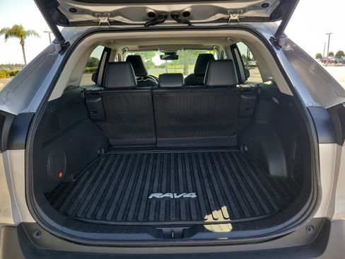 Certified 2021 Toyota RAV4 Limited AWD/4WD image 11
