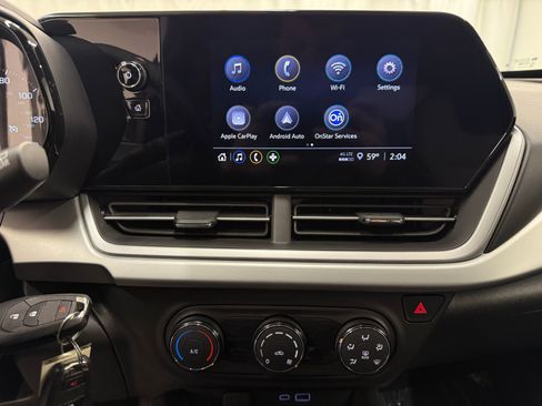 Used 2025 Chevrolet Trax LS image 14