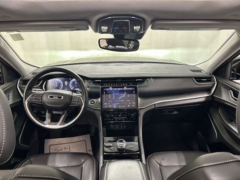 Used 2021 Jeep Grand Cherokee L Limited image 19