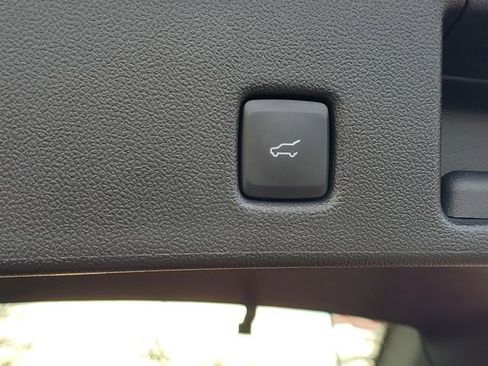 Used 2024 Ford Escape ST-Line Select w/ Tech Pack #1 image 9